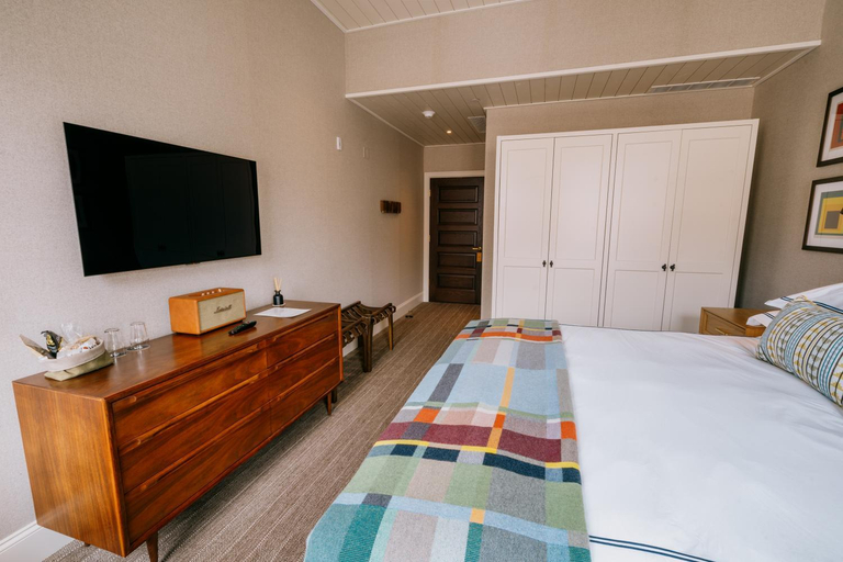 Others 3, Eleven Revelstoke Lodge, Columbia-Shuswap