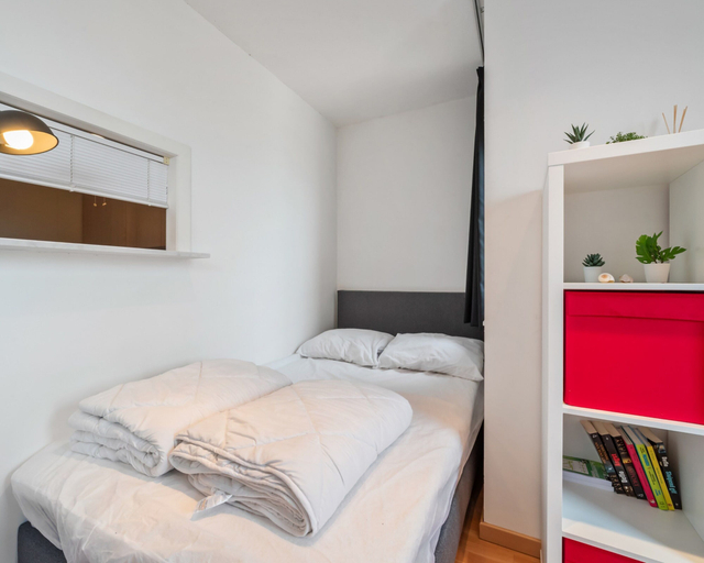 Room 2, One-bedroom Flat With sea Views and Parking, West-Vlaanderen