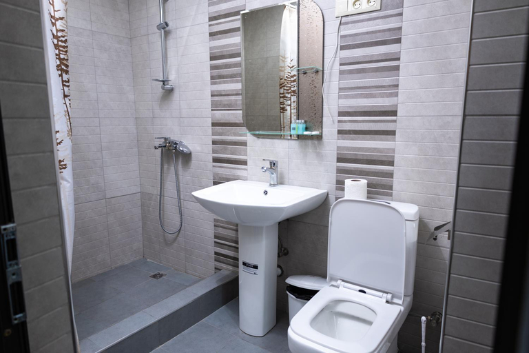 Bathroom 3, Rose Hotel Yerevan, Yerevan