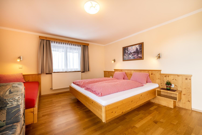 Bedroom 2, Gasthof Kogelalm, Sankt Johann im Pongau