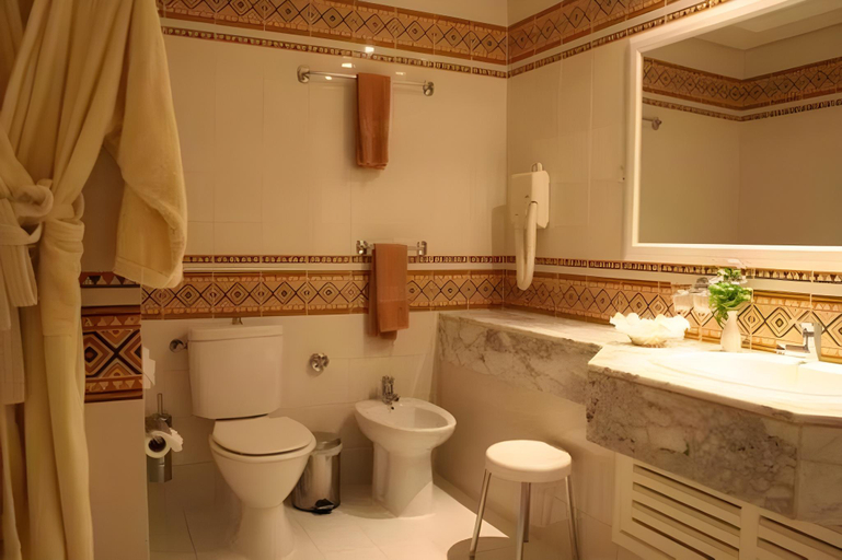 Bathroom 5, El Mouradi Douz, Douz
