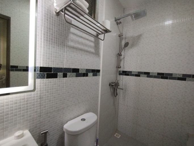 Bathroom 5, Madi Grand Maldives, Vaavu Atoll