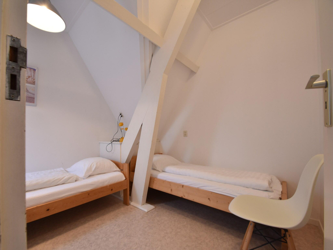 Others 5, Apartment Bergen aan Zee near Beach, Bergen