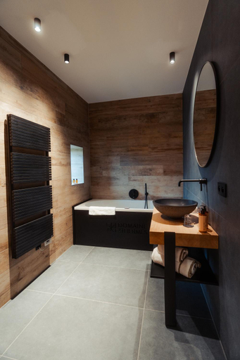 Bathroom 4, Domaine des Thermes, Liège