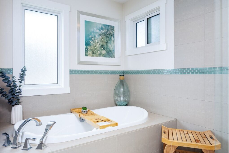 Bathroom 4, Vineyard Views, Central Okanagan