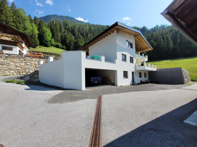 Exterior & Views 1, Apartment in Pitztal near Ski Glacier, Imst