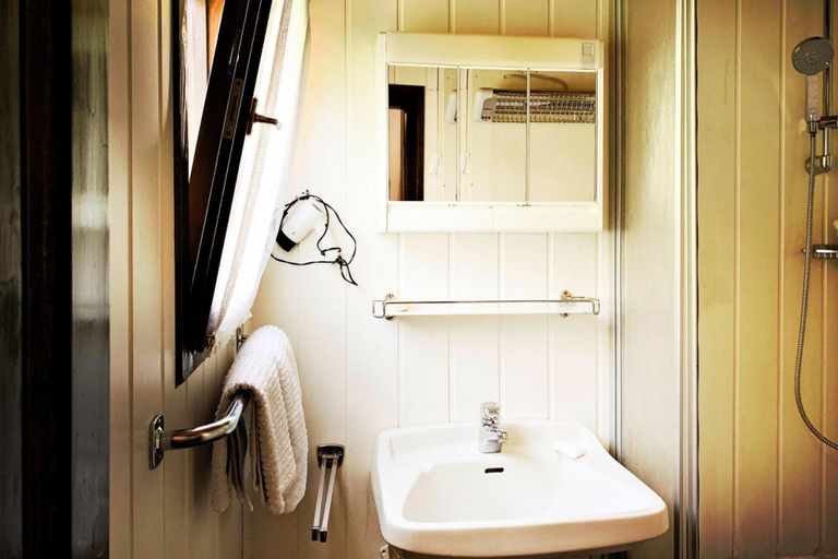 Bathroom, Hut near Lake Traboch and Eisenerz Alps, Leoben