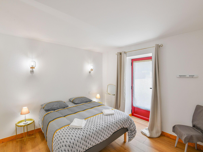 Bedroom 2, Family Retreat in Prats-du-Perigord, Dordogne