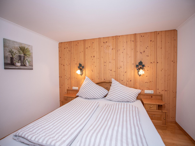 Others 5, Apartment in Wald near Krimml Waterfalls, Zell am See
