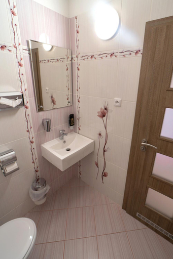 Bathroom 3, Formule, Chomutov