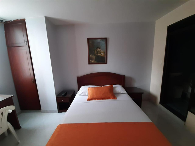 Others 5, Hotel Center, Ibagué