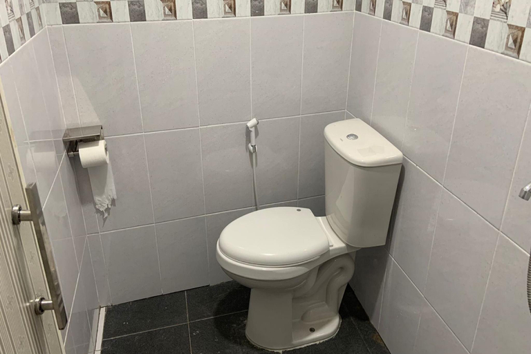 Bathroom 4, Hotel O Wisma Ribas Syariah, Maros