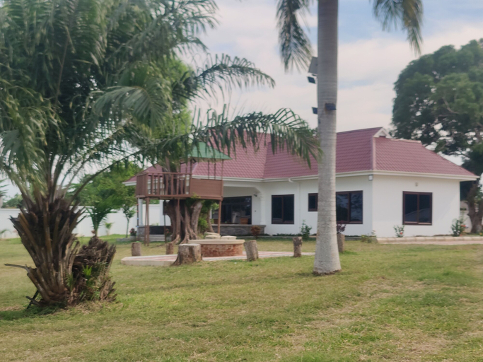 Exterior & Views 2, MWAMBANI BEACH VILLAS, Tanga