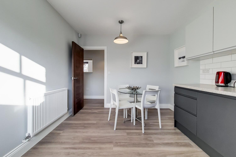 Others 5, Roomspace Serviced Apartments - Brewers Lane, London