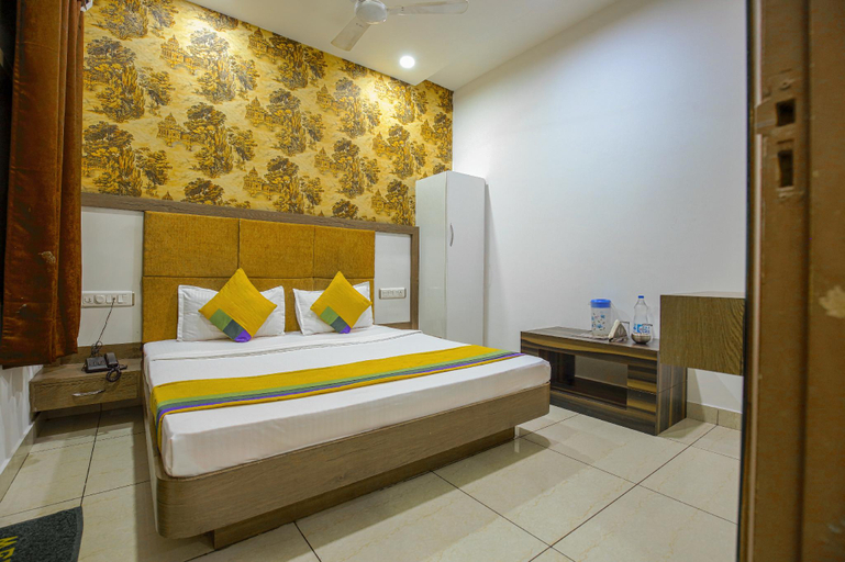 Bedroom 3, Hotel Lime Wood, Ludhiana