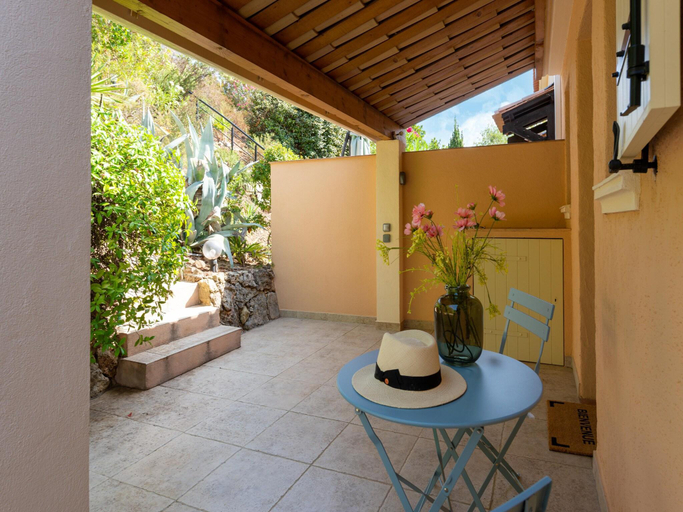 Others 5, Apartment Near Saint Tropez Beach, Var