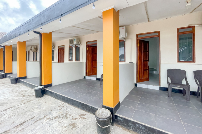 Exterior & Views 2, RedDoorz @ Banana Boat Santolo Garut, Garut
