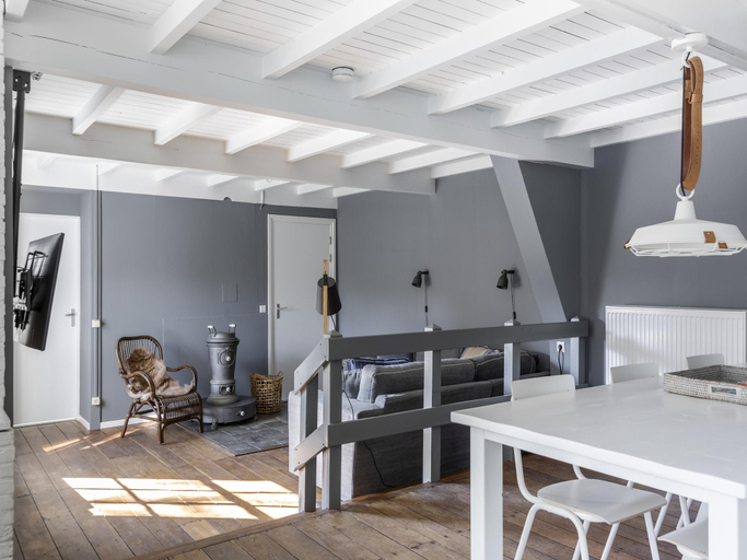 Others 5, Farmhouse with near sea and forest, Bergen