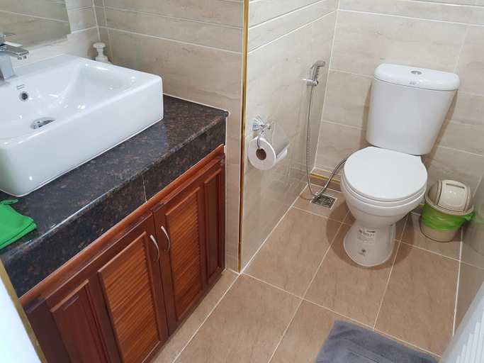 Bathroom 5, The Beach Condo at VIP Condo Chain, Muang Rayong