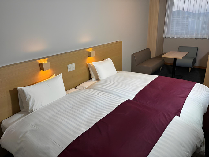 Bedroom 2, Chateraise hotel Nagano, Nagano