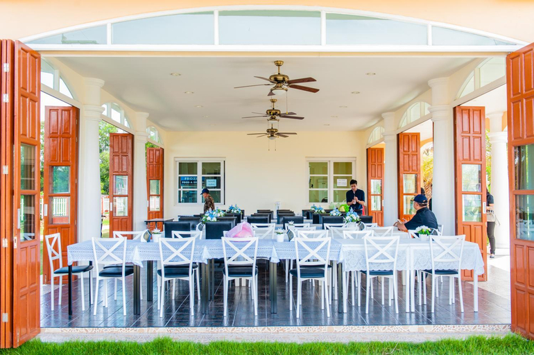 Food & Drinks 5, Paeporpiang, Muang Rayong