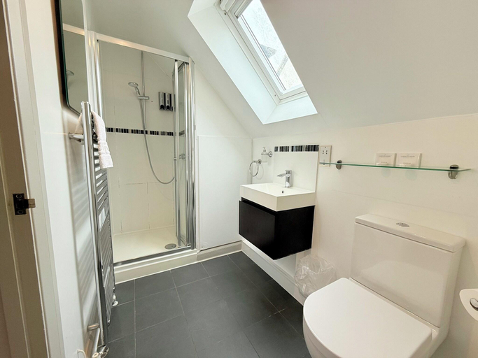 Room 2, Oxford Guest House, Oxfordshire