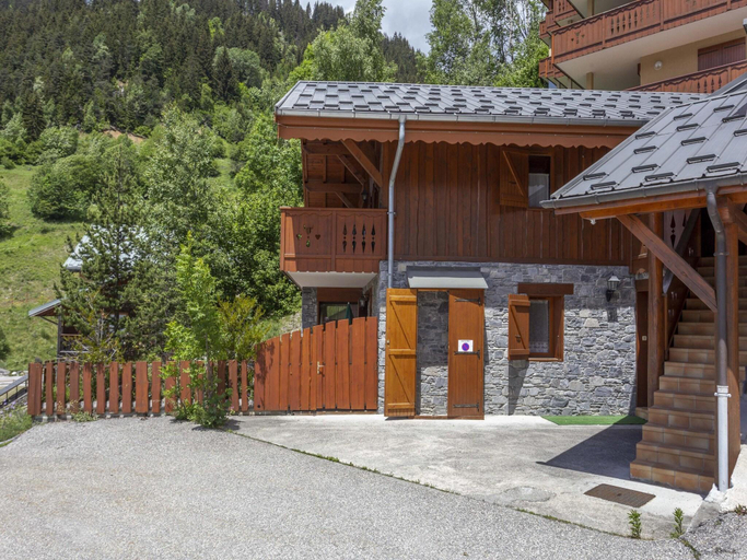 4, Spacious apartment with sauna, Savoie