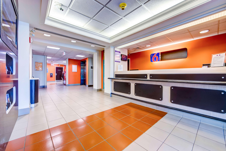 Public Area 2, Motel 6 Burlington, ON - Toronto West - Oakville, Halton