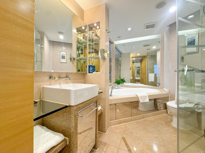 Bathroom 4, Beijing New Century Hotel, Beijing