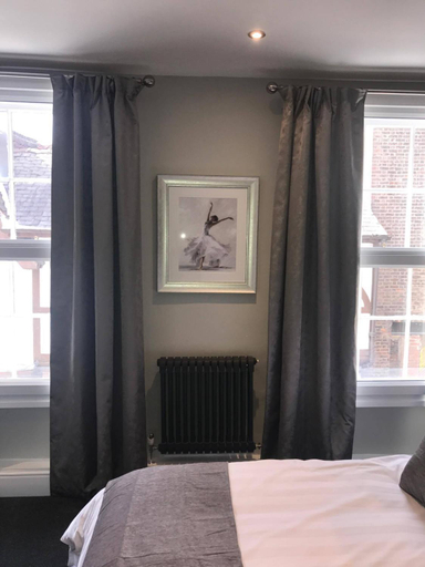 Bedroom 2, Lil's On The Waterfront, York