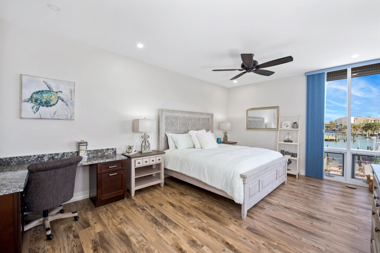 Bedroom 3, Palm Harbor #202e, Lee