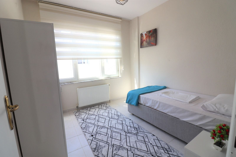 Bedroom 3, Aden apart, Merkez