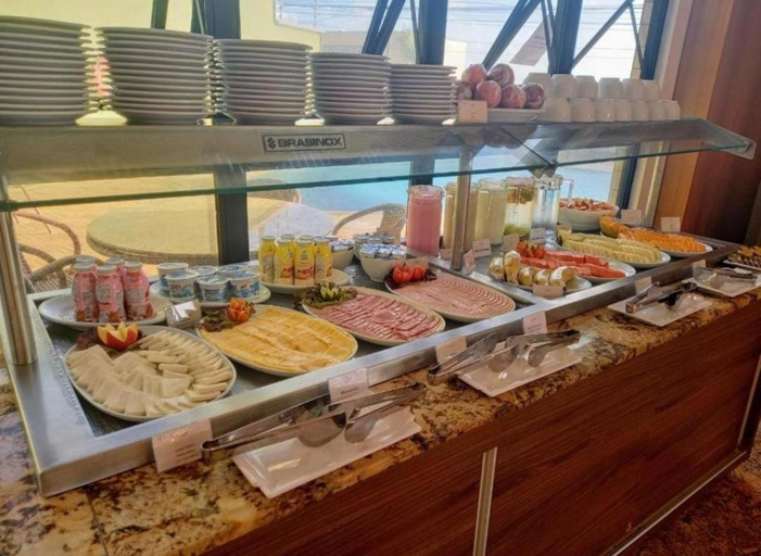 Food & Drinks 5, Hotel Natal Plaza com piscina, academia, 100m da praia de Ponta Neg, Natal