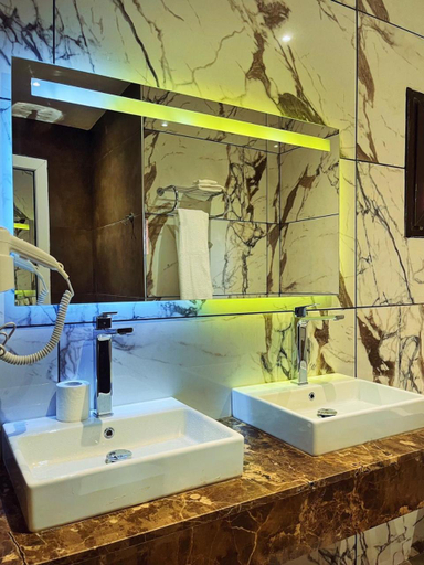Bathroom 2, HOTEL MASSALEY, Bamako