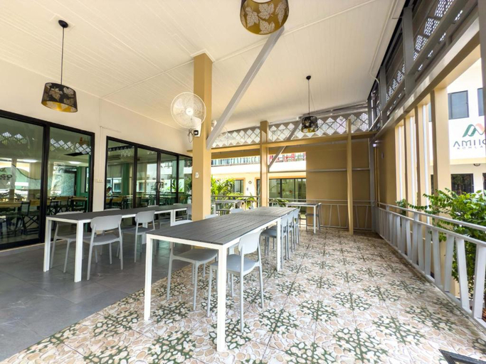 Food & Drinks 5, Amiigo Kohlarn, Pattaya