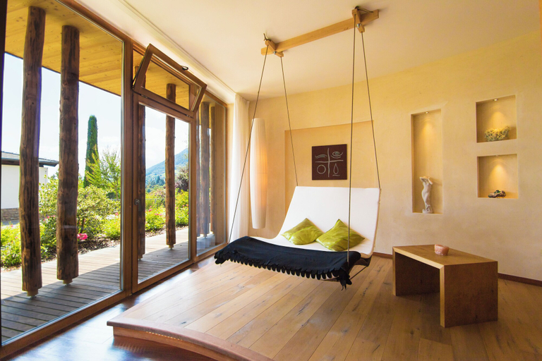 Bedroom 4, Hotel Der Waldhof in Völlan, Bolzano