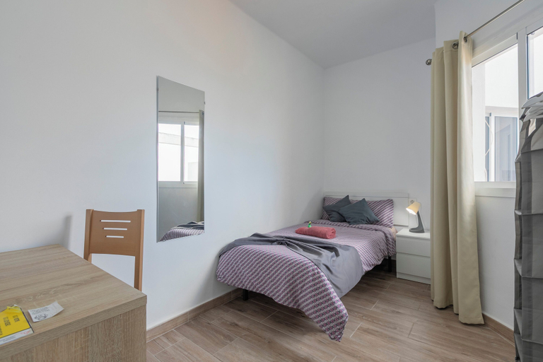 Bedroom 4, TENERIFE URBAN ROOMS, Santa Cruz de Tenerife