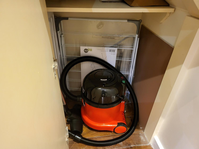 Others 5, Great Apartment Next To Tooting Bec Tube Station, London
