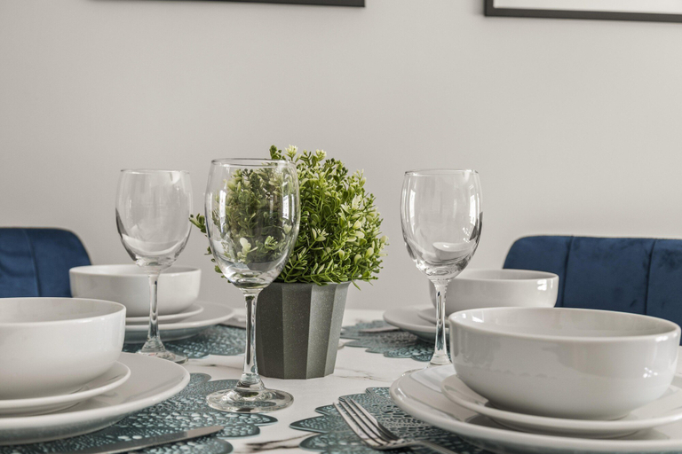 Food & Drinks 5, Buzzing Brighton Apartment 2 By My Getaways, Brighton and Hove