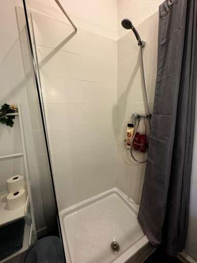 Bathroom 4, Habitaciones en el centro de Barcelona, Barcelona
