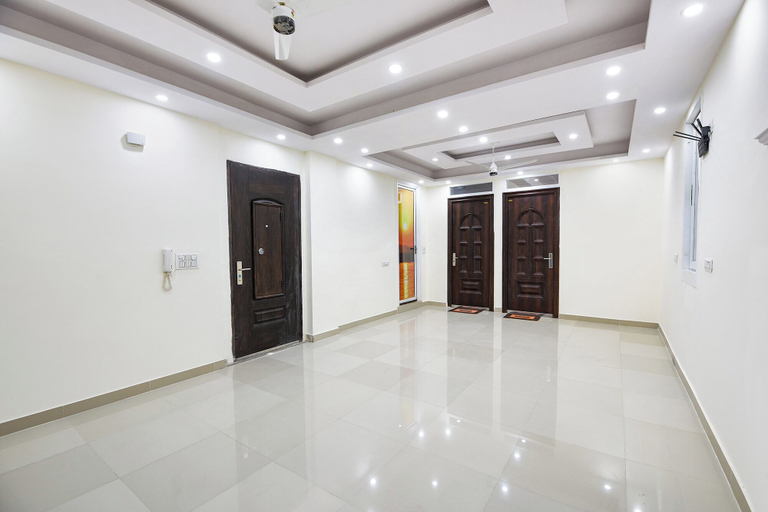 Others 5, Fabhotel Trident, Delhi