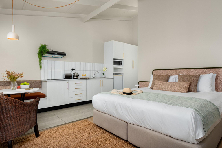 Room 5, Neighbourgood Franschhoek, Cape Winelands