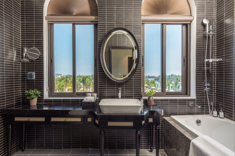 Bathroom 5, Nesta Hoian Resort & Spa, Da Nang