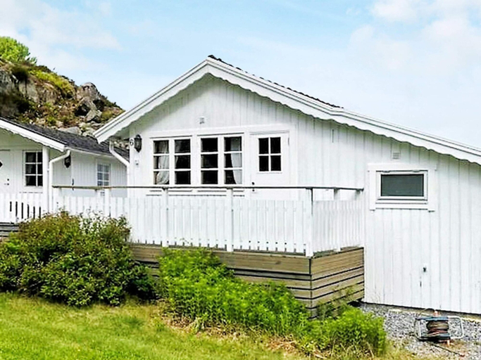 Exterior & Views 2, 4 Person Holiday Home in Stromstad, Strömstad