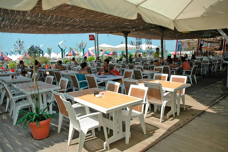 Food & Drinks 5, Vela Hotel Restaurant, Kavajës