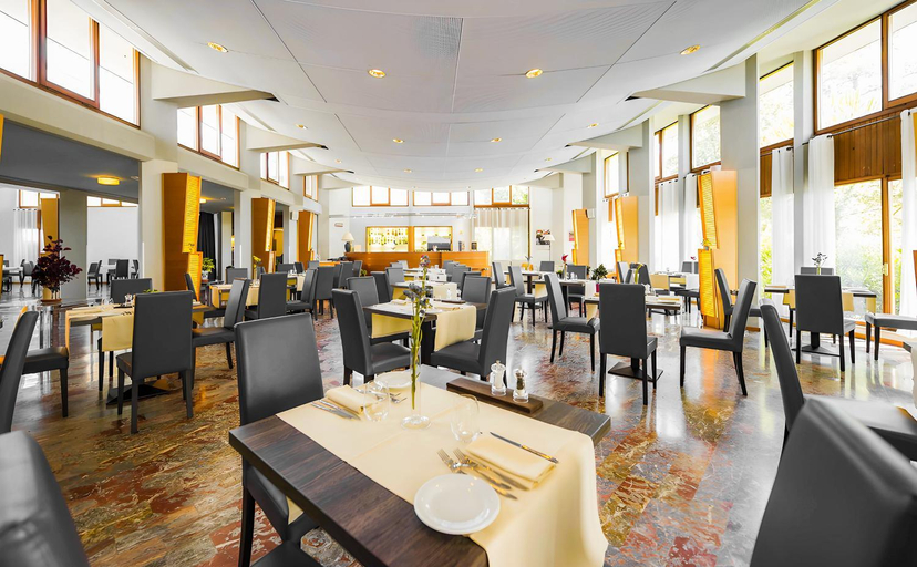 Food & Drinks 5, Hotiday Room Collection - Calambrone, Pisa