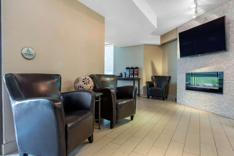 Public Area 2, Comfort Inn, Nipissing