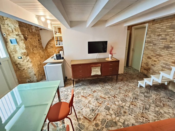 Others 4, Historic Apartment, Agrigento