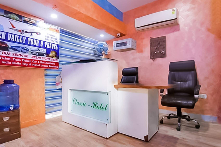Public Area 3, Roomshala 121 Hotel Classic, Delhi
