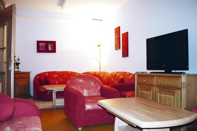 Others 5, Chalet in Fiss with Sauna and Mountain Views, Landeck